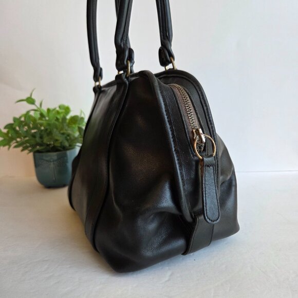 EUC Vintage Coach Soft Satchel (4055) in Black - Picture 2 of 14